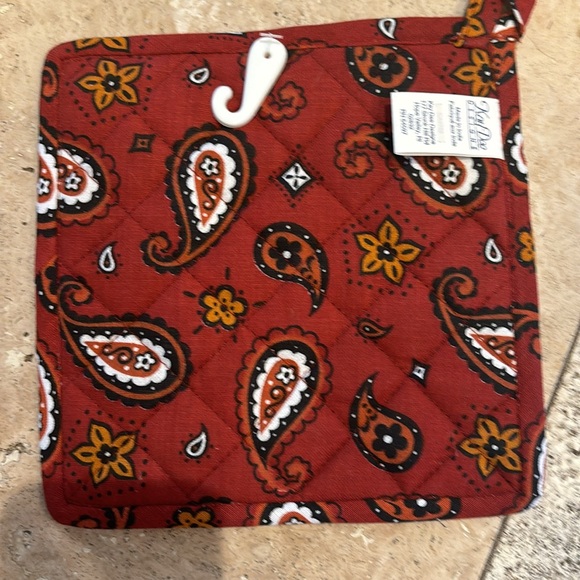 Kay Dee Austin cowboy boot dish towel and potholder. - Picture 3 of 7